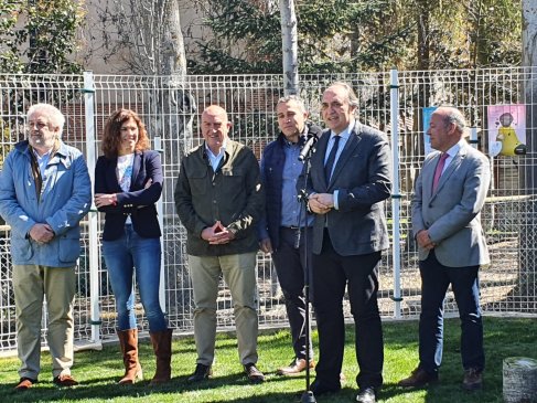 La Junta refuerza el Programa 'Mas que mascotas' con nuevo material informativo sobre la salud y el bienestar de los animales de compañía