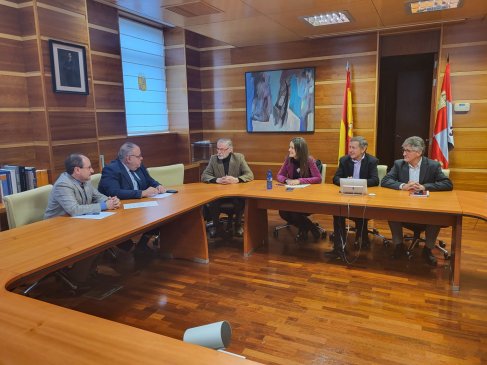 Los veterinarios reclaman a Sanidad participación en la futura Ley de Salud Pública bajo un enfoque ‘one health’ y más peso de la sanidad preventiva